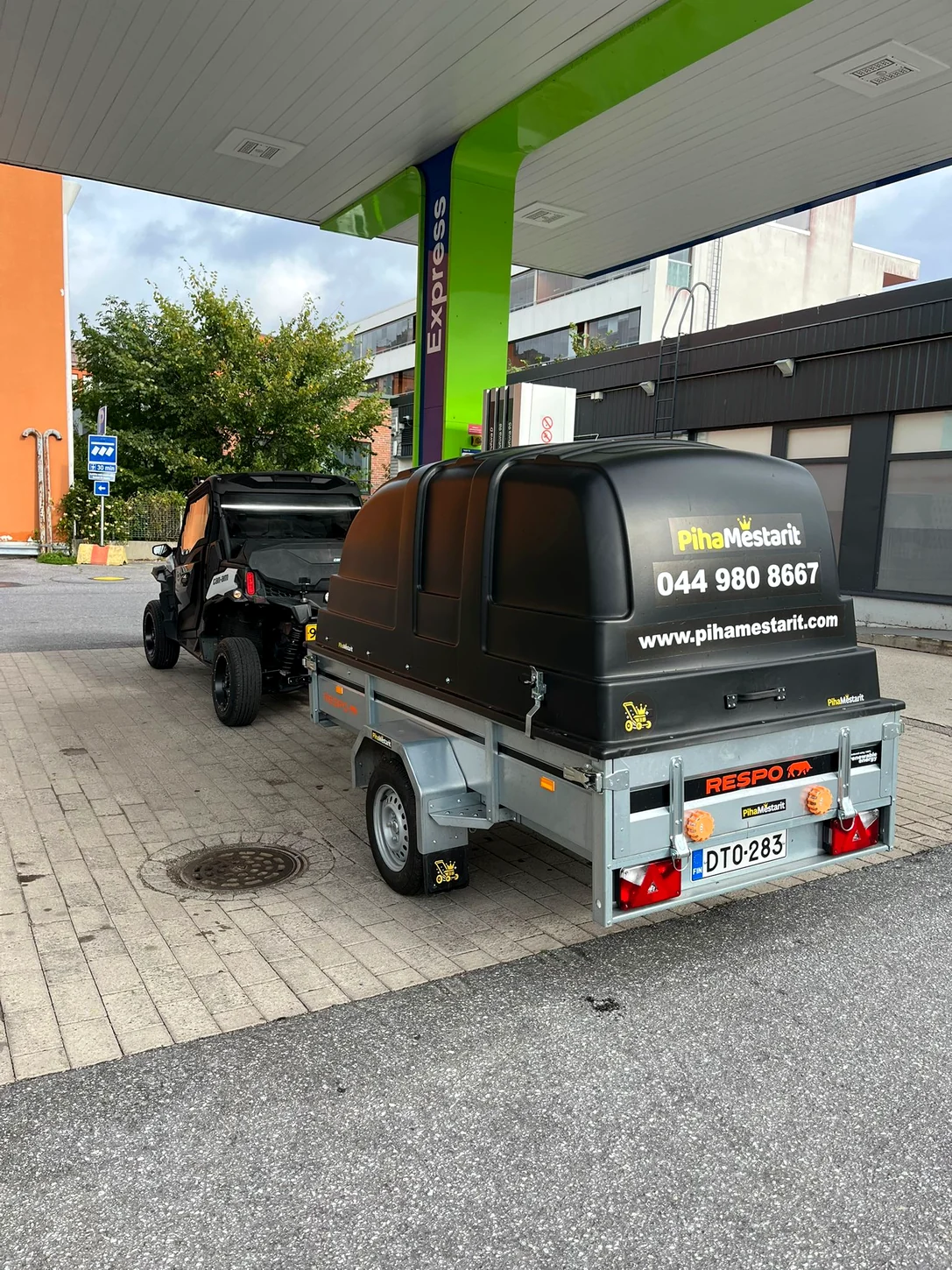 PihaMestarit peräkärry kuljetustyössä